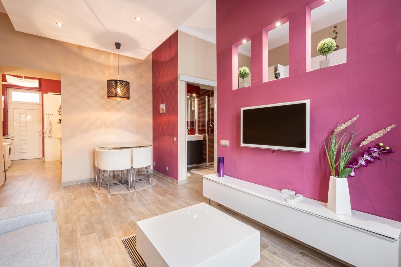Pink Secrets Apartment Budapest Eksteriør bilde